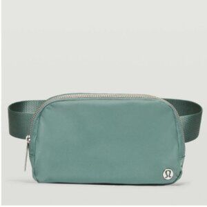 Lululemon Everywhere Belt Bag *1L Tidewater Teal